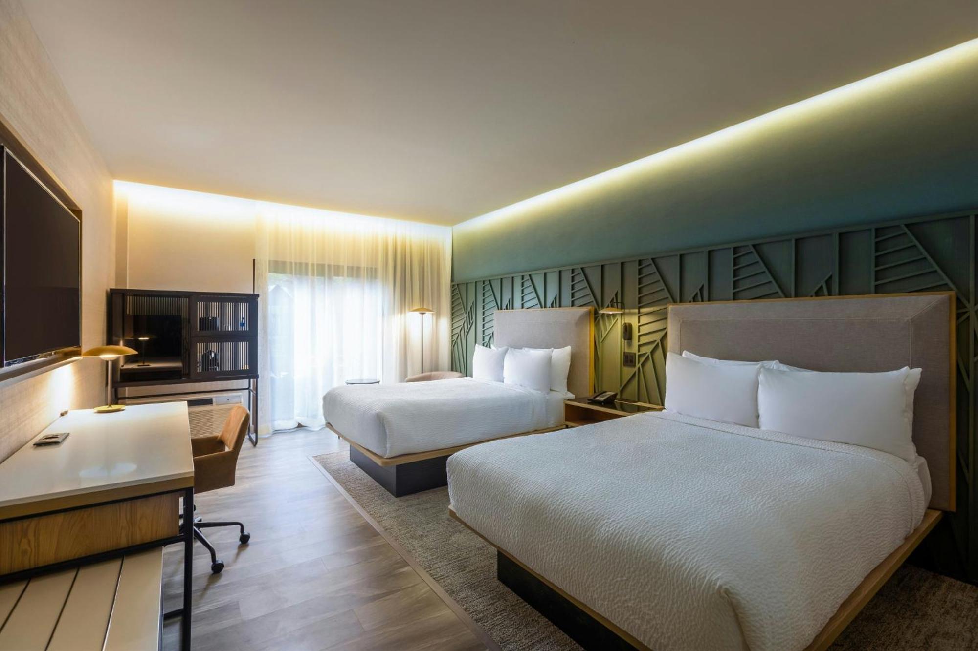 Отель Courtyard By Marriott San Jose Escazu Экстерьер фото