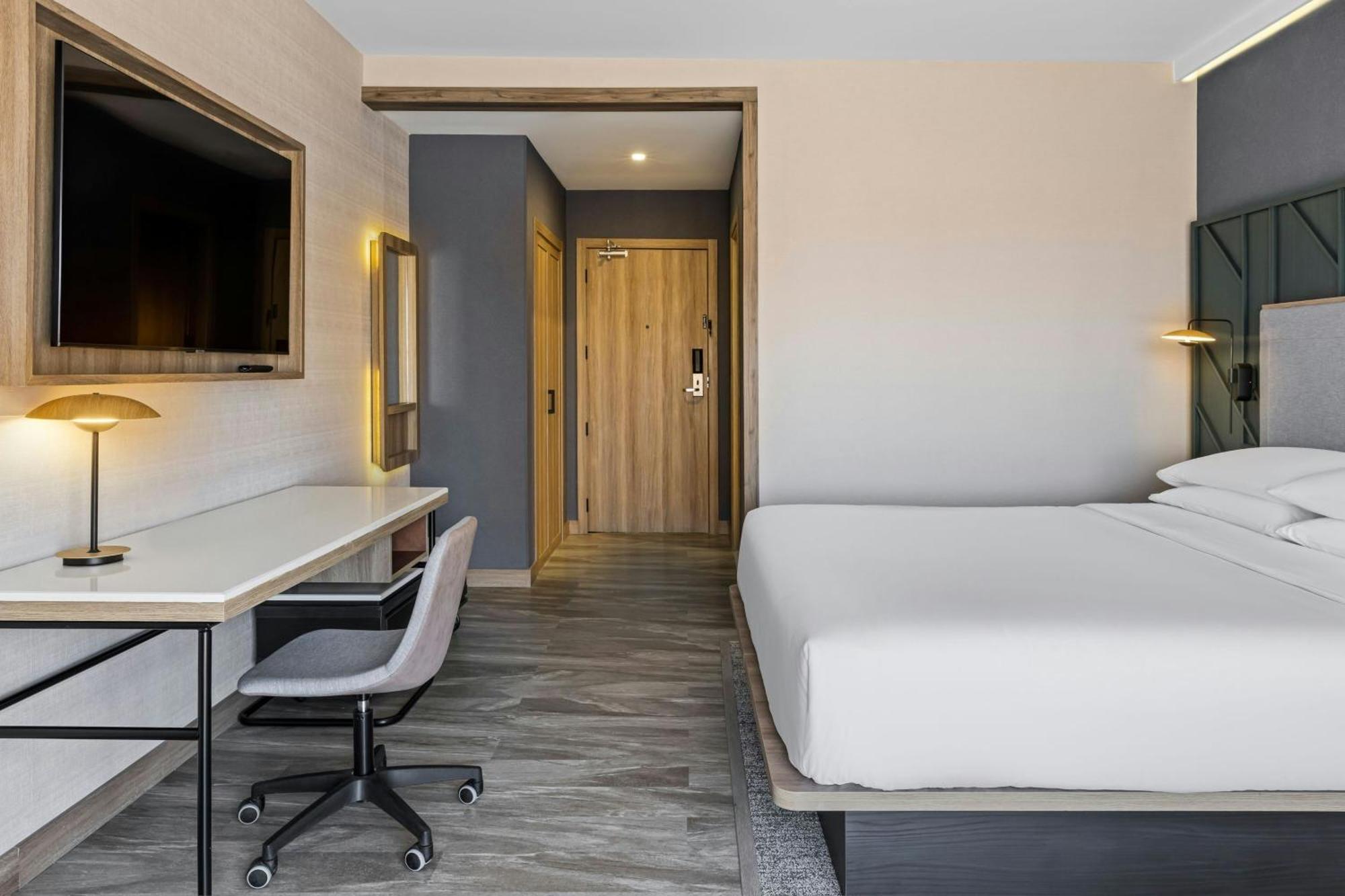 Отель Courtyard By Marriott San Jose Escazu Экстерьер фото