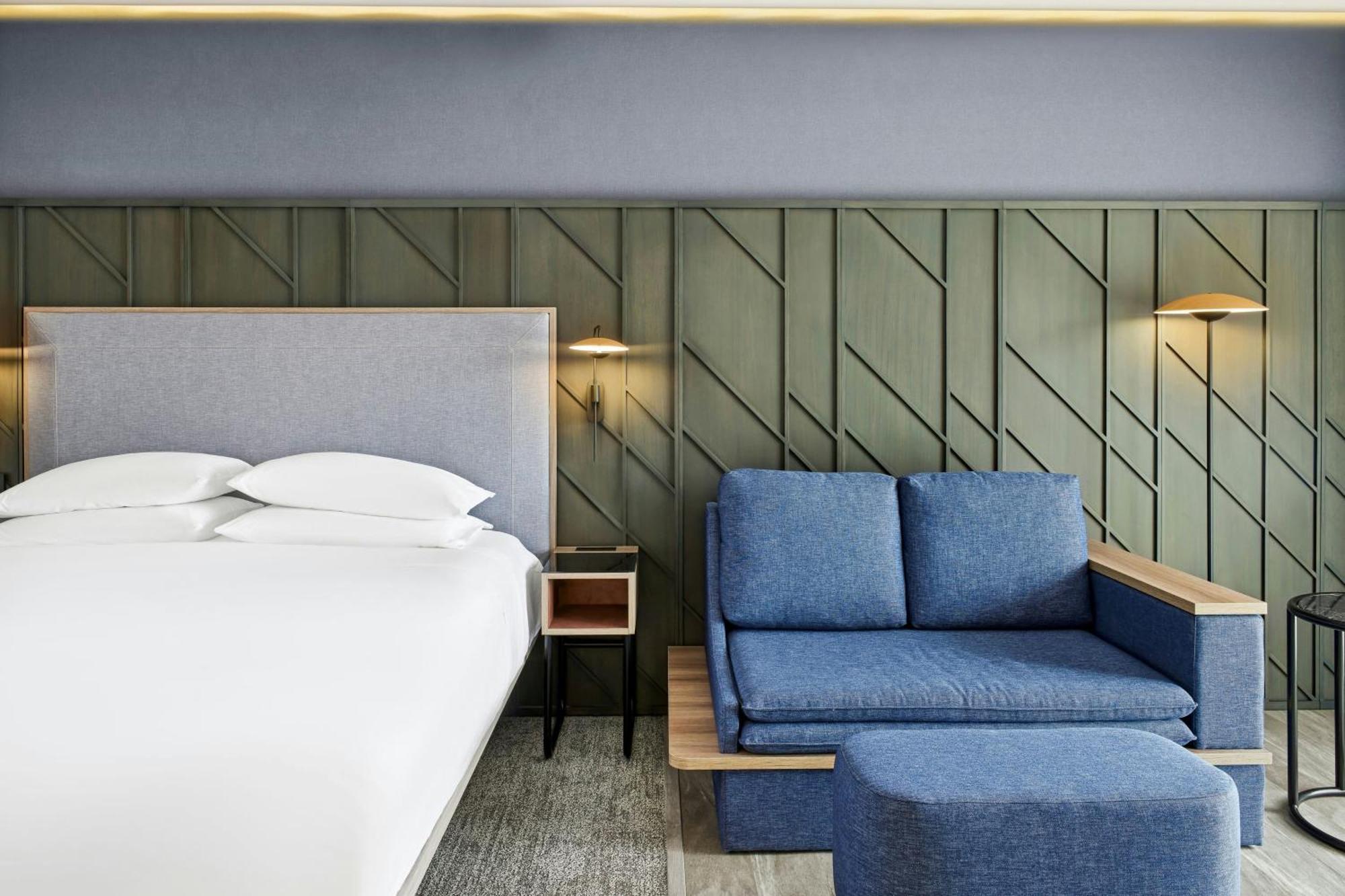 Отель Courtyard By Marriott San Jose Escazu Экстерьер фото