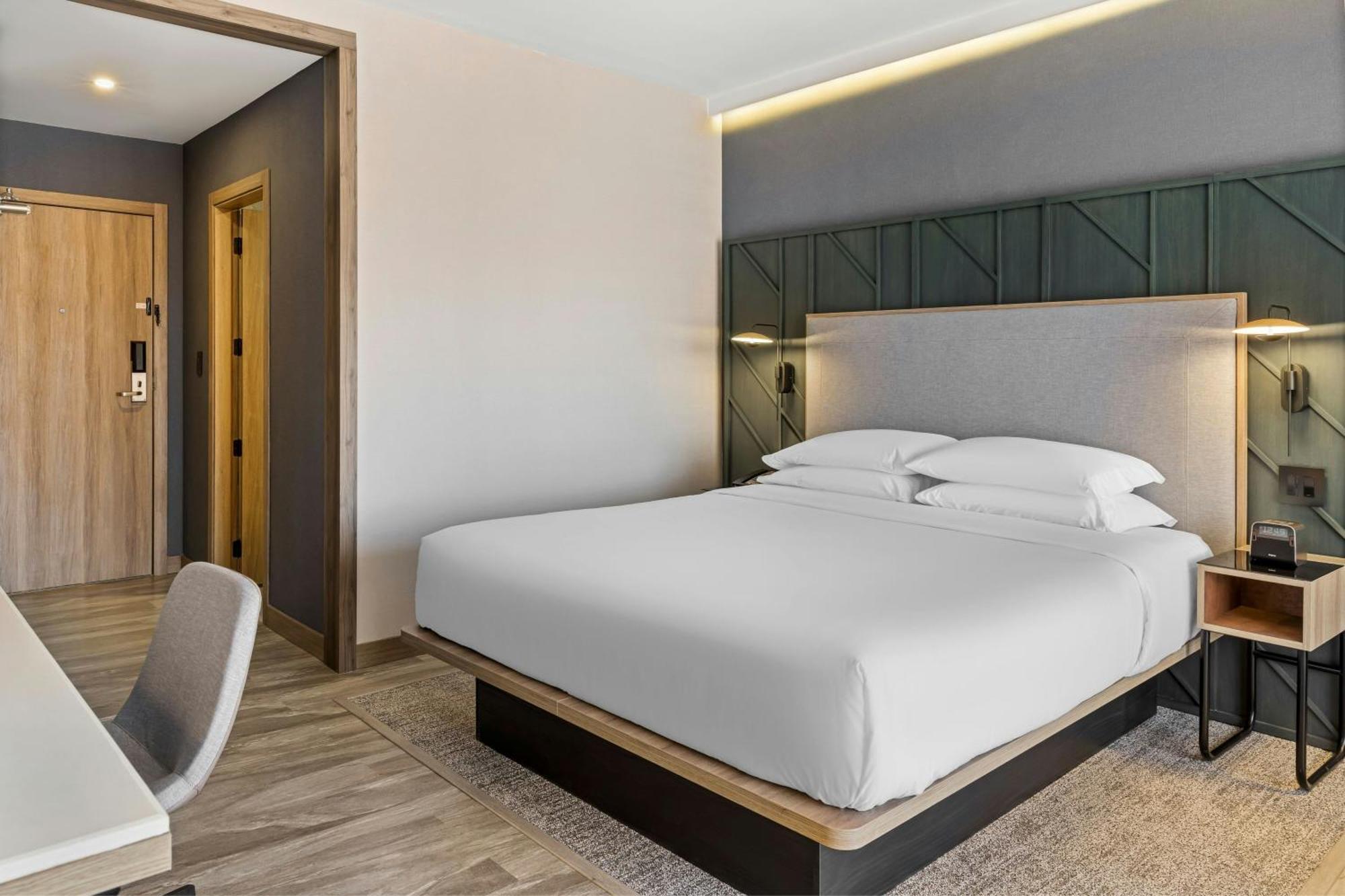 Отель Courtyard By Marriott San Jose Escazu Экстерьер фото