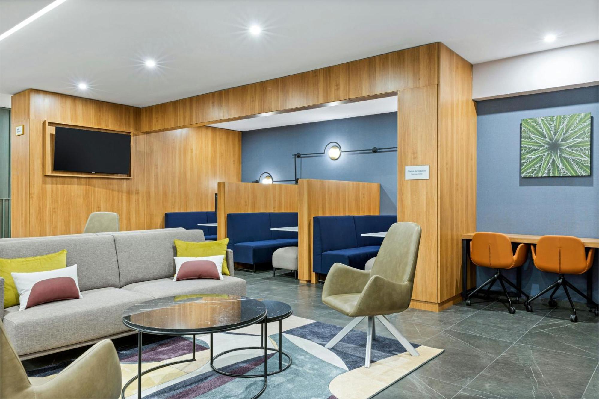 Отель Courtyard By Marriott San Jose Escazu Экстерьер фото