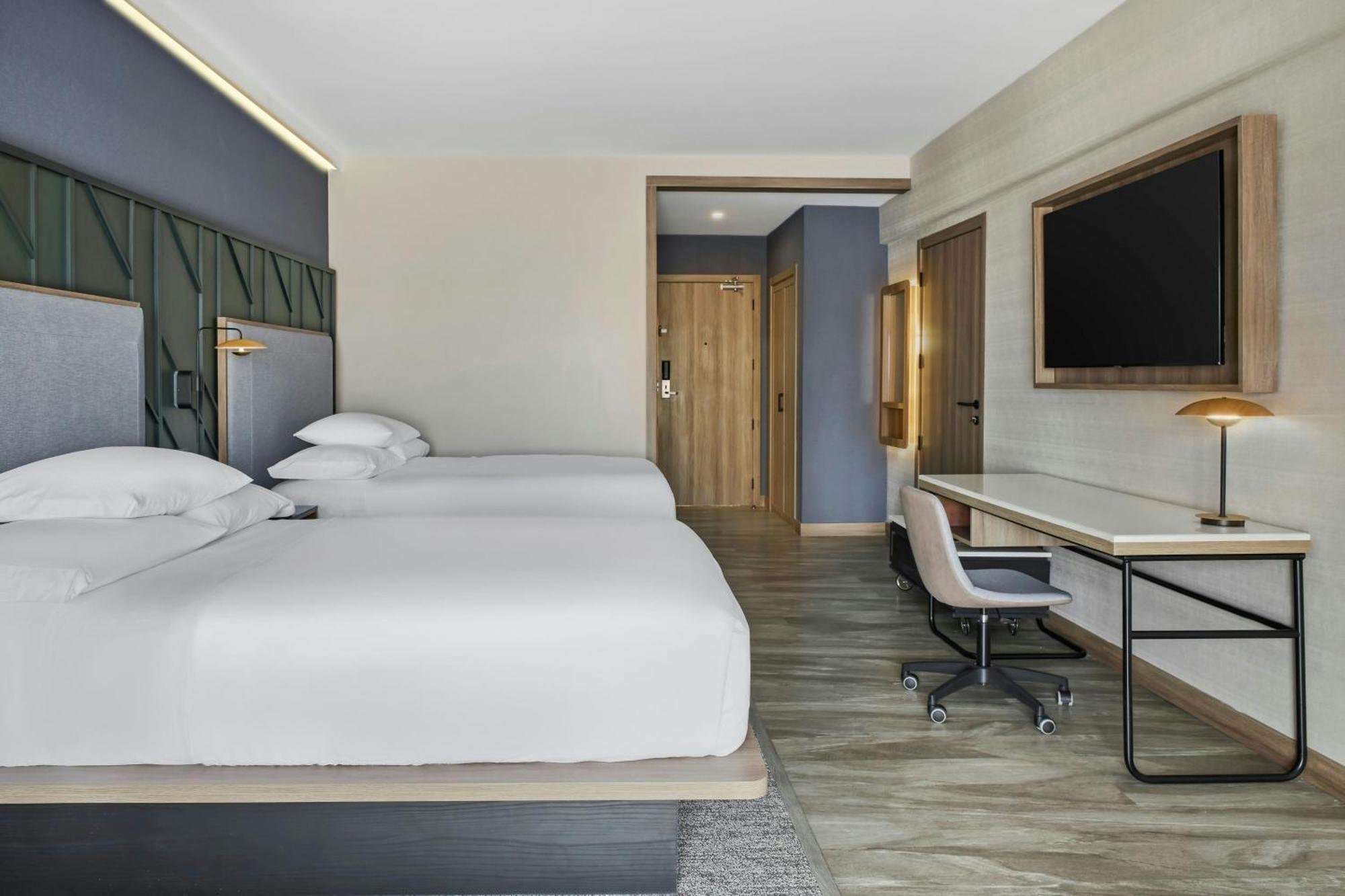 Отель Courtyard By Marriott San Jose Escazu Экстерьер фото